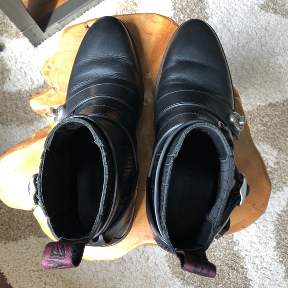 COACH multi buckles Chelsea boots 41.5EU 8.5US - Picture 4 of 5